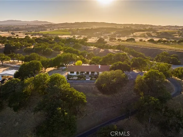 7485 Monterey Rd, Paso Robles, CA 93446