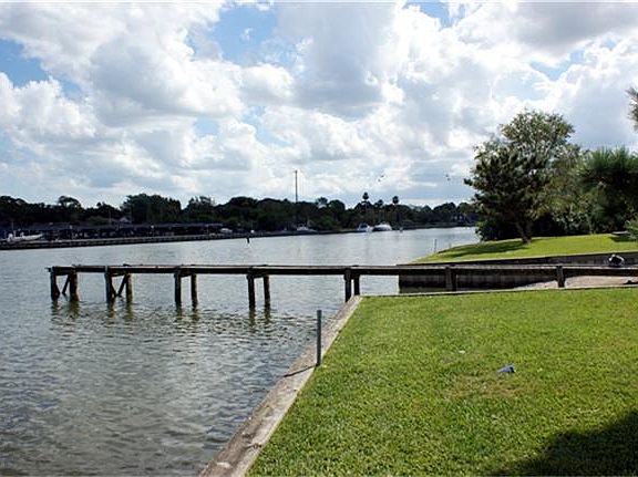 3rd image of 18519 Egret Bay Bl #1411