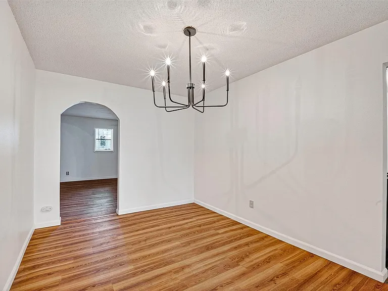 7426 Miley St — Photo 7