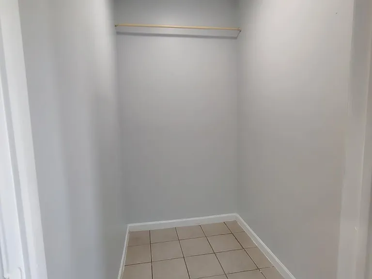 77 Bostwick Ave — Photo 5