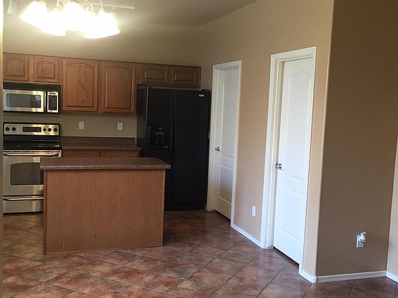 4th image of 14944 N 174th Dr