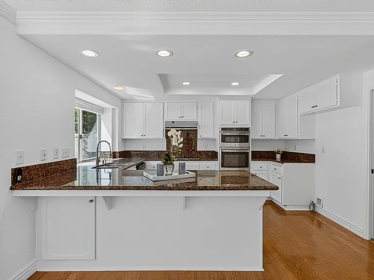 13887 Carriage Rd — Photo 22