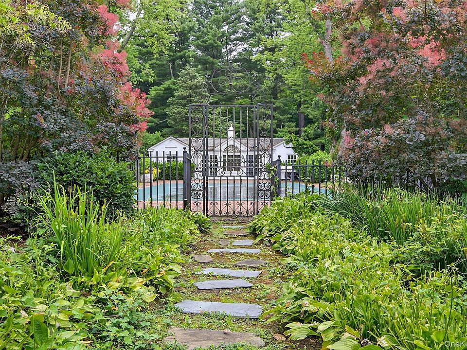 1st image of 60 Piping Rock Road