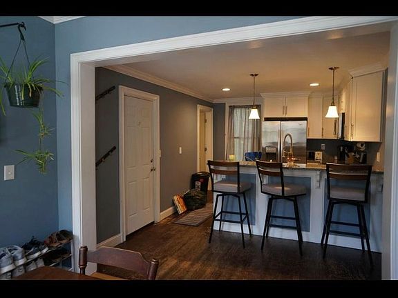 5th image of 119 Forest St #1