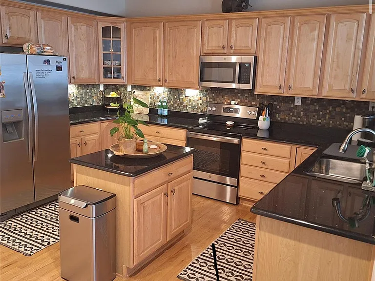 624 Green Ash St #G — Photo 21