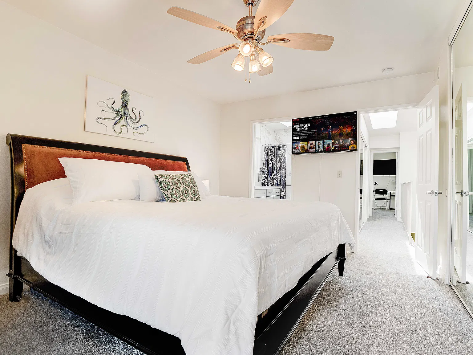 2 bed, 1012 sqft, $4,500 — Photo 3