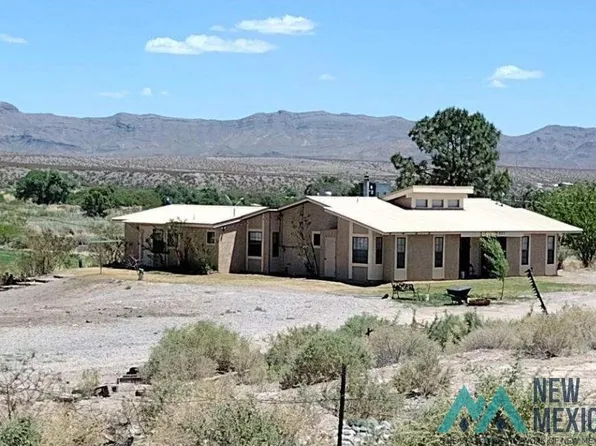 231 Las Palomas Rd, Williamsburg, NM 87942