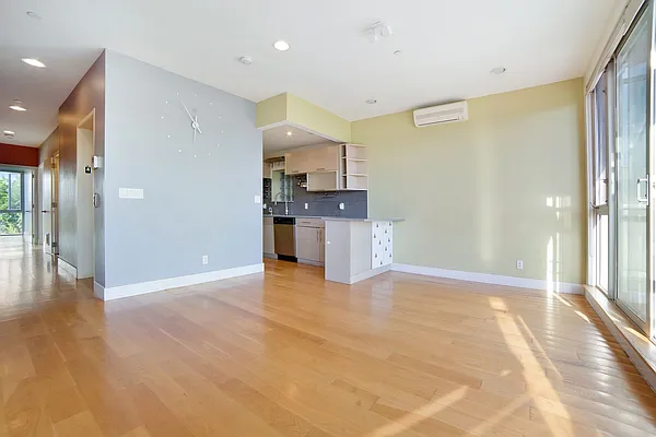 Rented by Compass | media 30