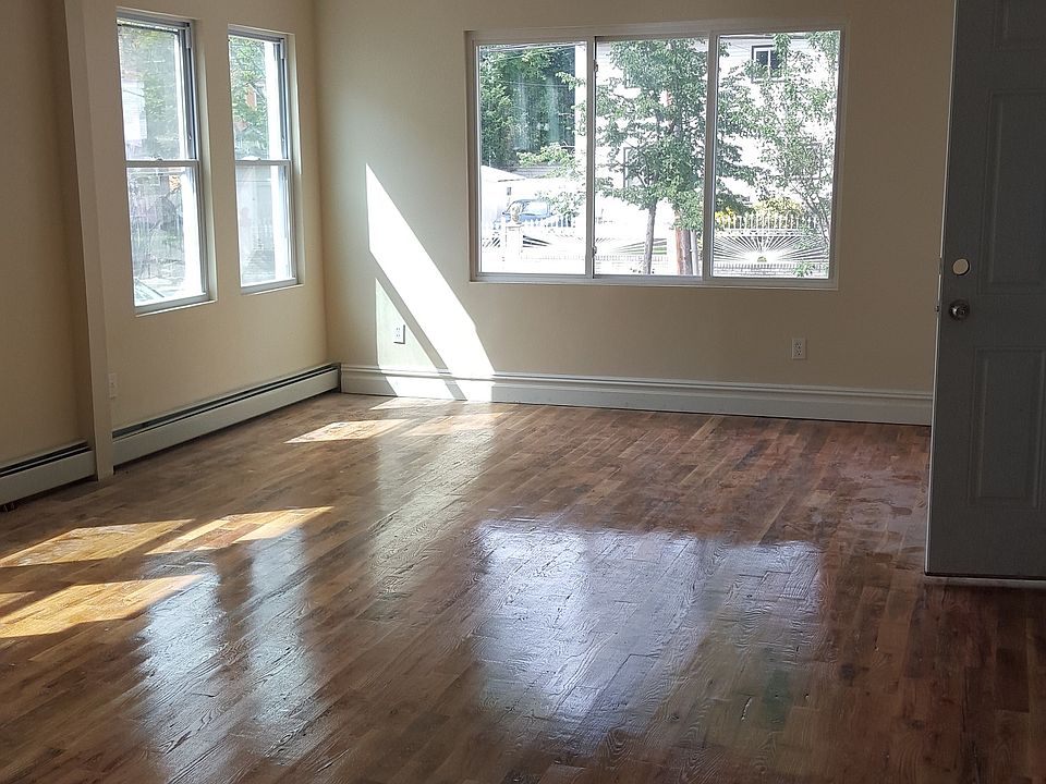 1st image of 233-16 139th Avenue