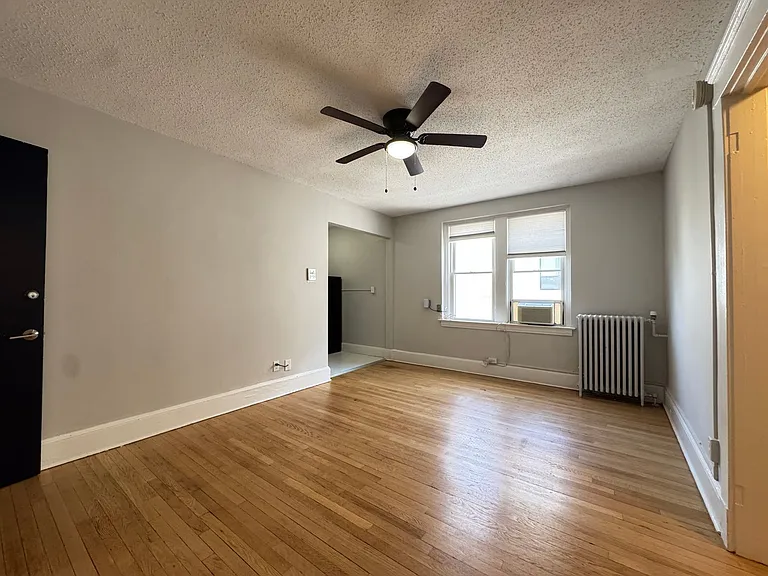 100 Howe Street! — Photo 32