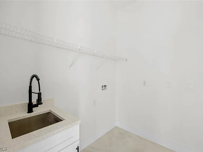 760 Festival Ave S — Photo 7