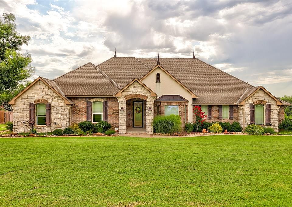 1st image of 15200 Coral Creek Ln