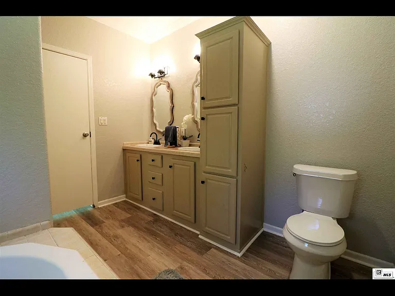 451 Murray Cir #1 — Photo 6