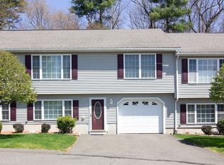 51 Pinecrest Dr #51, Chicopee, MA 01020