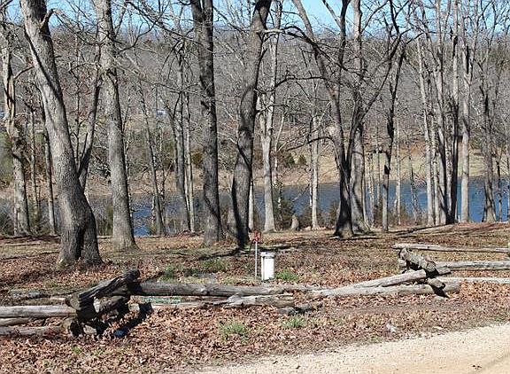3rd image of 10038 E Lakeview Dr