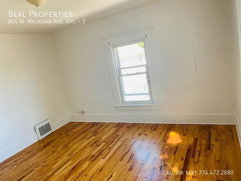 806 W Michigan Ave #2 — Photo 3