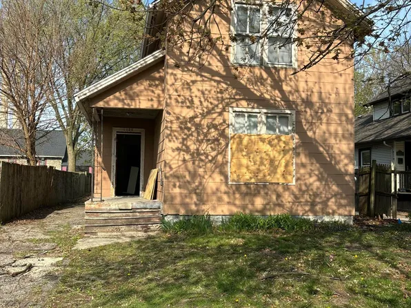 1136 Platt St, Lansing, MI 48910
