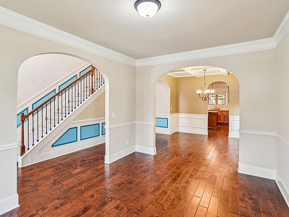 4th image of 141 River Valley Ln