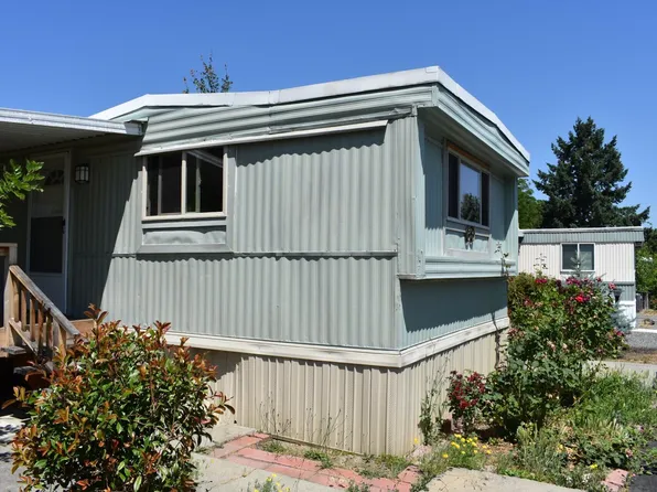 355 Colver Rd Unit 69, Talent, OR 97540