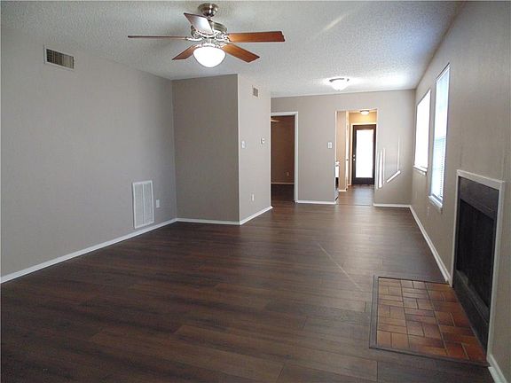 4th image of 2417 Lido Ln