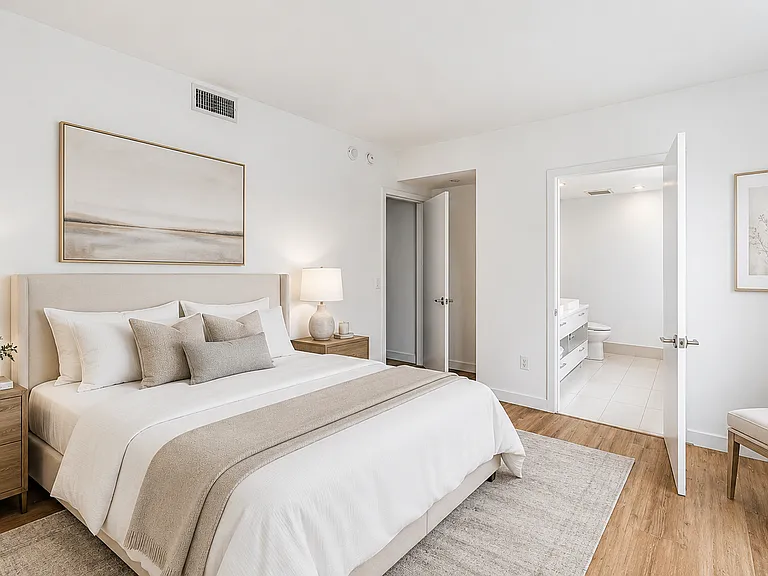 650 NE 32nd St #4507 — Photo 5