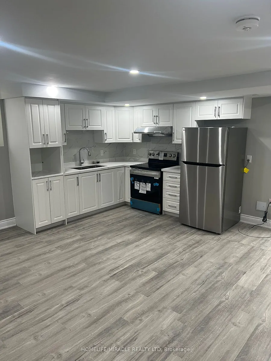 Building Photo - 47 George Robinson Dr #BASEMENT