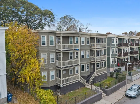 25 Fessenden St, Mattapan, MA 02126