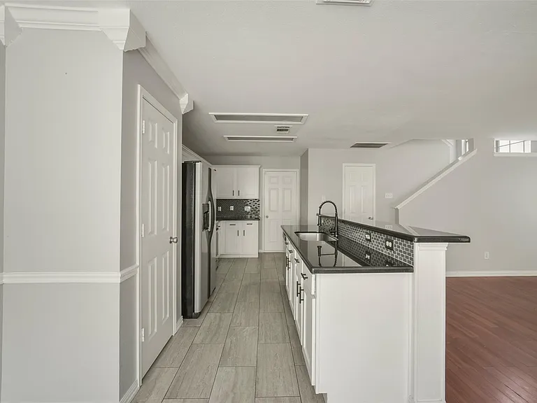 11 Verbena Bend Pl — Photo 7