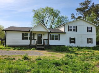 203 E May St, Calhoun, GA 30701