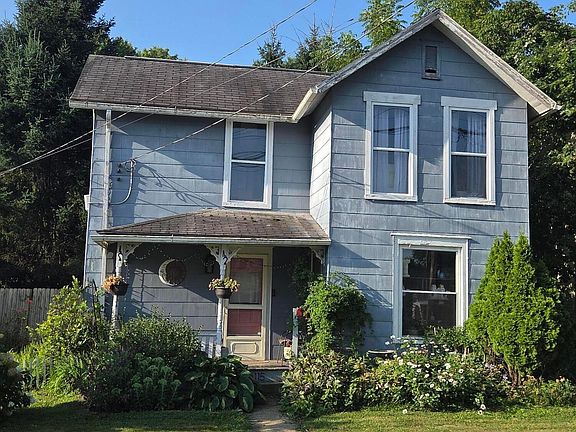 2nd image of 115 Riley St