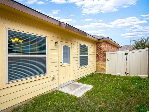 4th image of 310 /312 Emma Drive