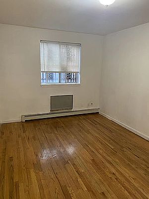 4th image of 91-11 Whitney Ave Floor 1