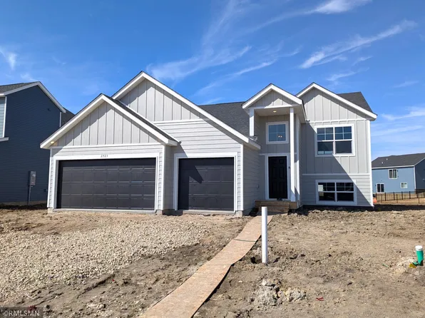 2723 Ivy Ave NE, Saint Michael, MN 55376