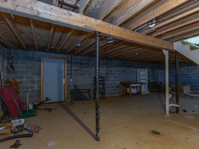 148 S Fieldstone Ln — Photo 36