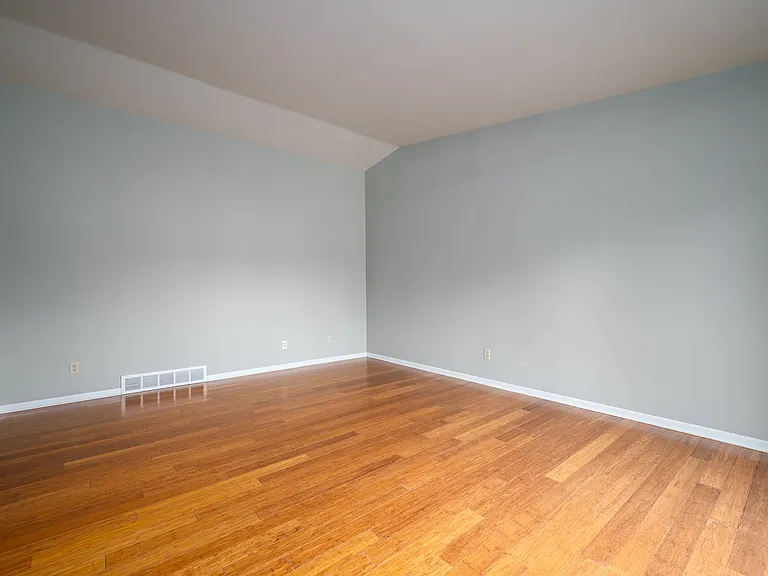 13 Keighley Cir — Photo 3