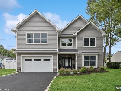 138 Pine Dr, Emerson, NJ, 07630