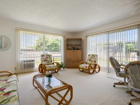 654 Kaniahe St, Wahiawa, HI 96786