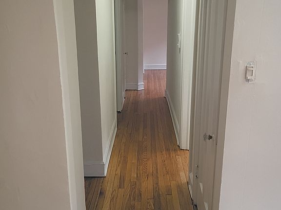 3rd image of 1028 S Oak Park Ave #Ba