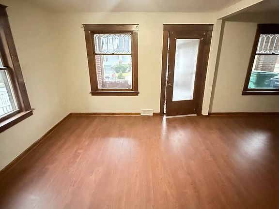 2nd image of 1450 Byrd Ave #1