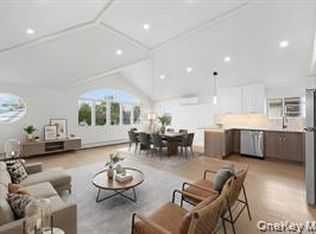 24005 147th Ave FLOOR 2, Rosedale, NY 11422