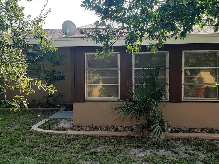 965 Fay Blvd — Photo 43