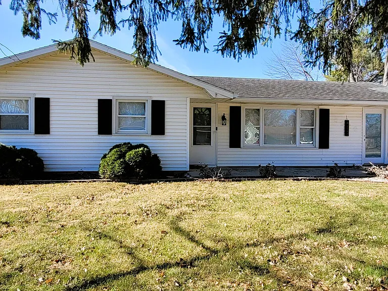 4426 Varner Rd — Photo 2
