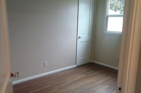 5th image of 42 Braden Ct