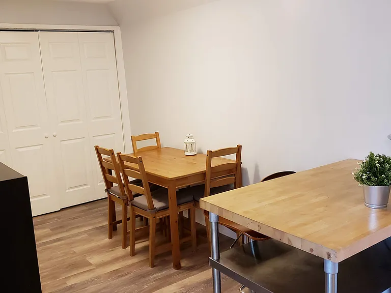 1740 Bay St SE #B — Photo 8