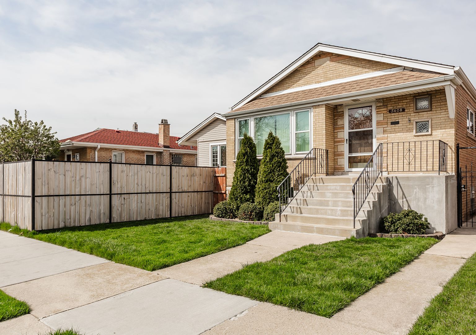 5608 S Kolmar Ave, Chicago, IL 60629 | Zillow