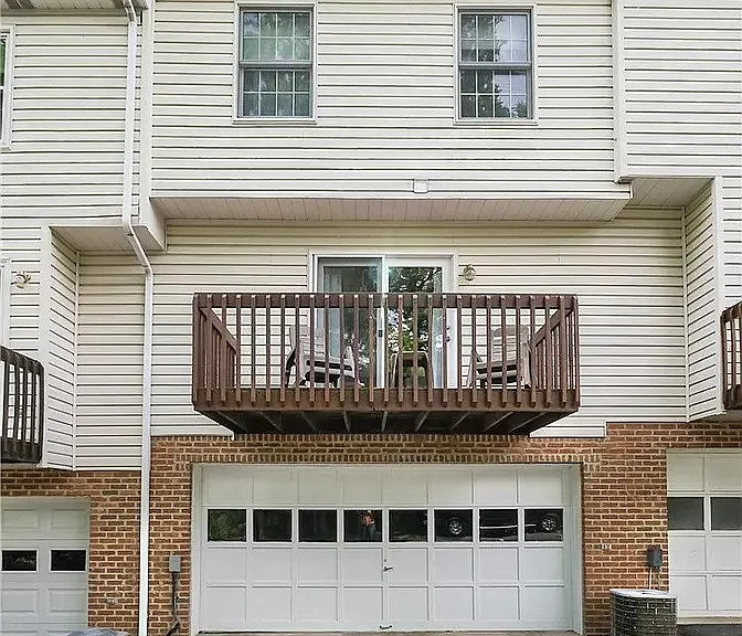 208 Meadowview Dr — Photo 20
