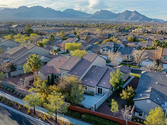 4th image of 10323 Juniper Creek Ln