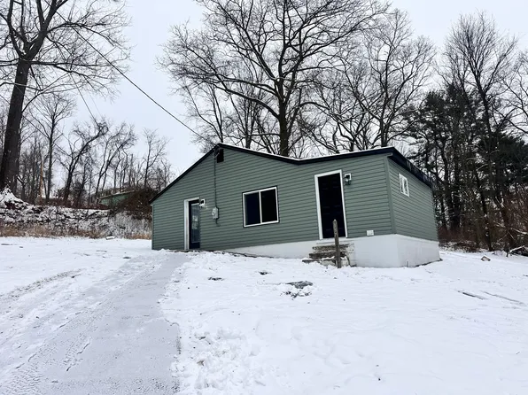 1372 Erickson Dr, Johnstown, PA 15904