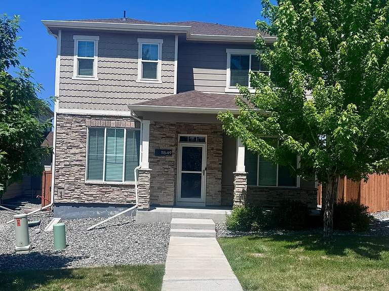 11649 Parksouth Ln — Photo 2