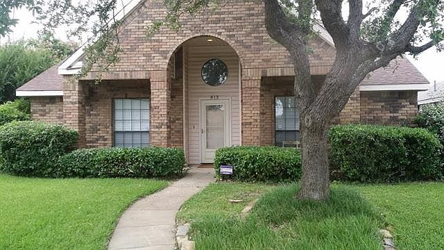 1st image of 813 Creekside Dr